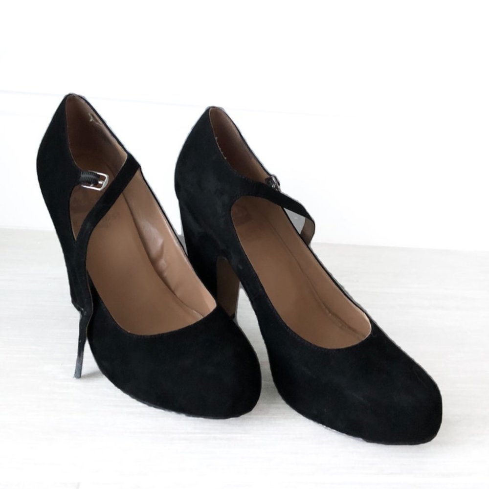 Crown Vintage Black Heels